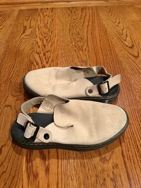 Doc Martens Carlson size 8 women’s